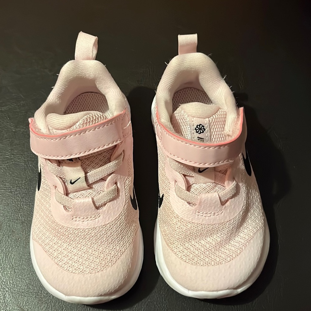 Toddlers Nike sneakers